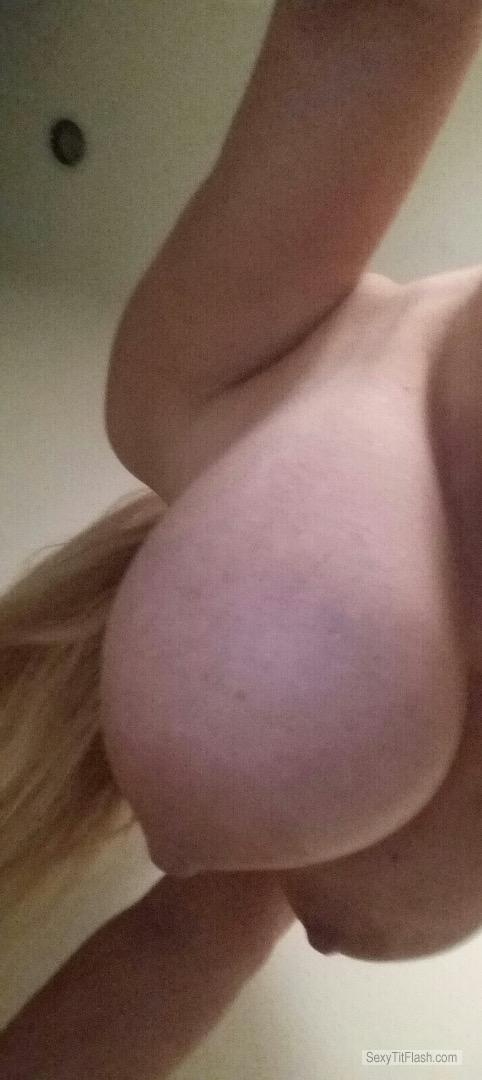 My Very big Tits Topless Topless Under Girl